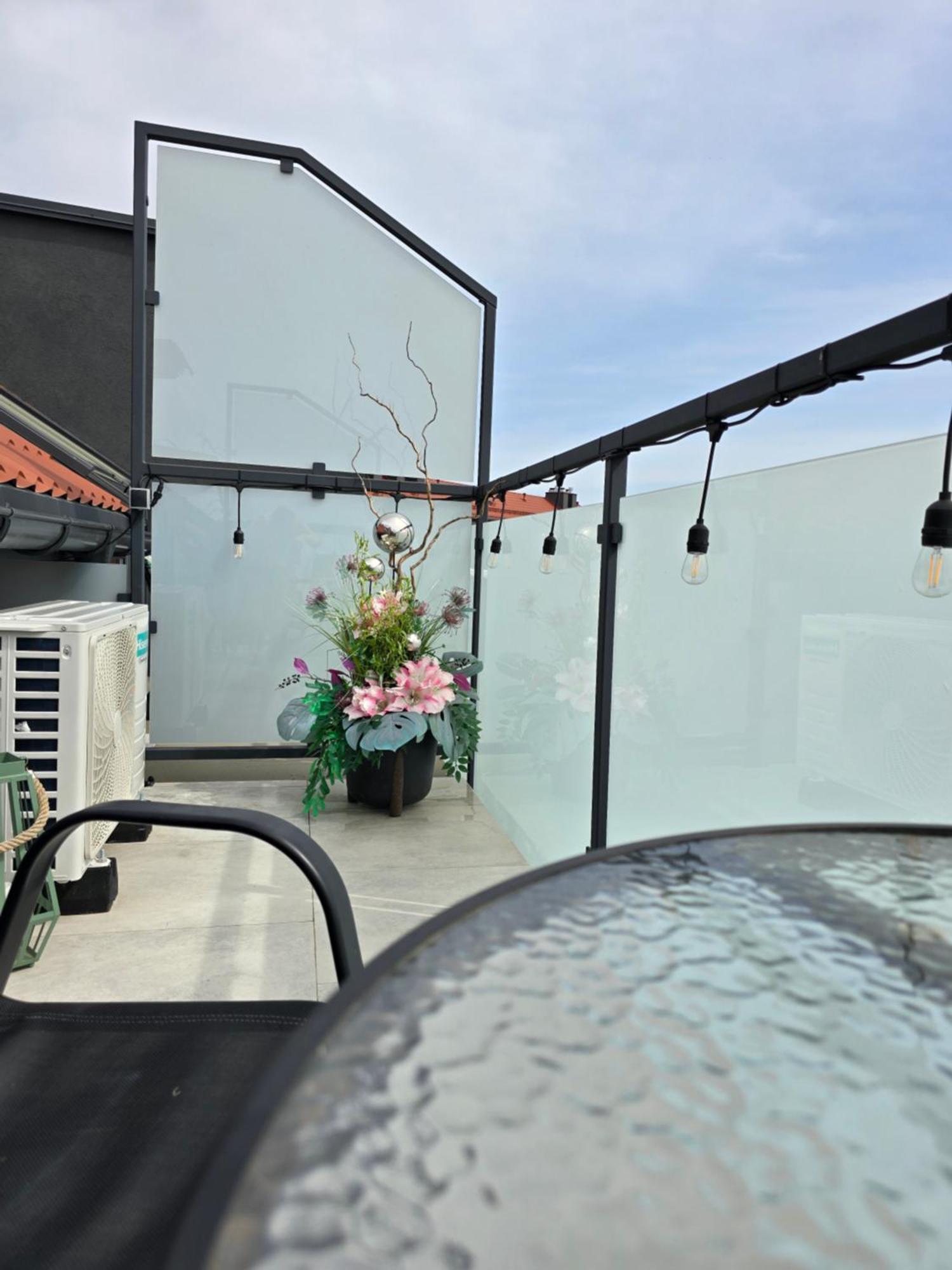 Apartament Dolina Baryczy ミリチ エクステリア 写真
